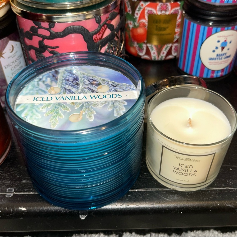 Bath and Body Works Iced Vanilla Woos Rare Ribbed + mini 4oz Candles